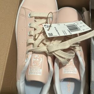 Adidas stand smith sneakers